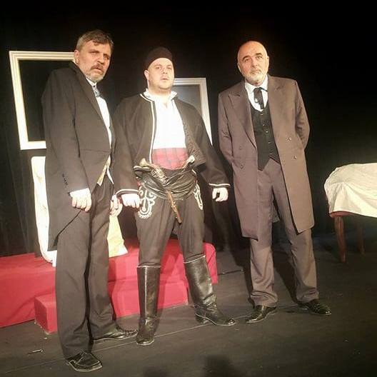  Три обичани драматични заглавия  представя великотърновският театър